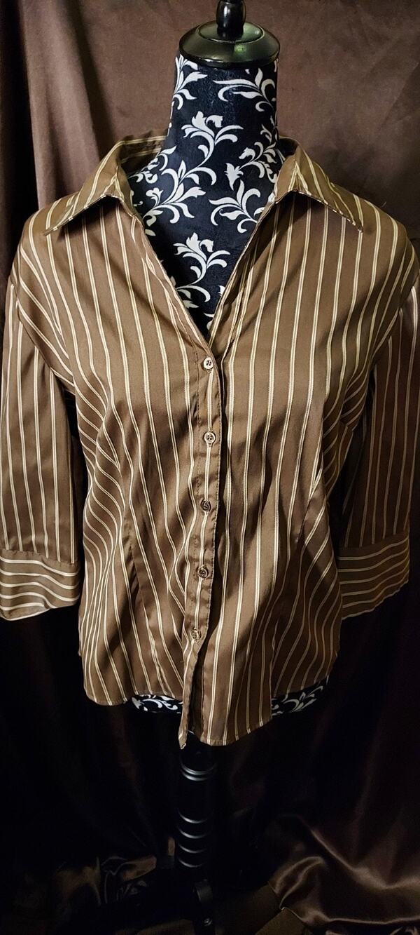 DCC Women's Missy Button Down Brown Gold Striped Stretch Blouse Size Large